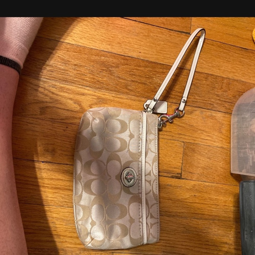 Coach wristlet like new bag purse